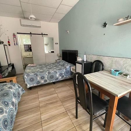 Ezeiza 1 Nuestro Lugar A 15 Minutos Del Aeropuerto Tranfer Opcional Desde Y Al Aeropuerto De Ezeiza Las 24 Horas Pet Friendly Dış mekan fotoğraf