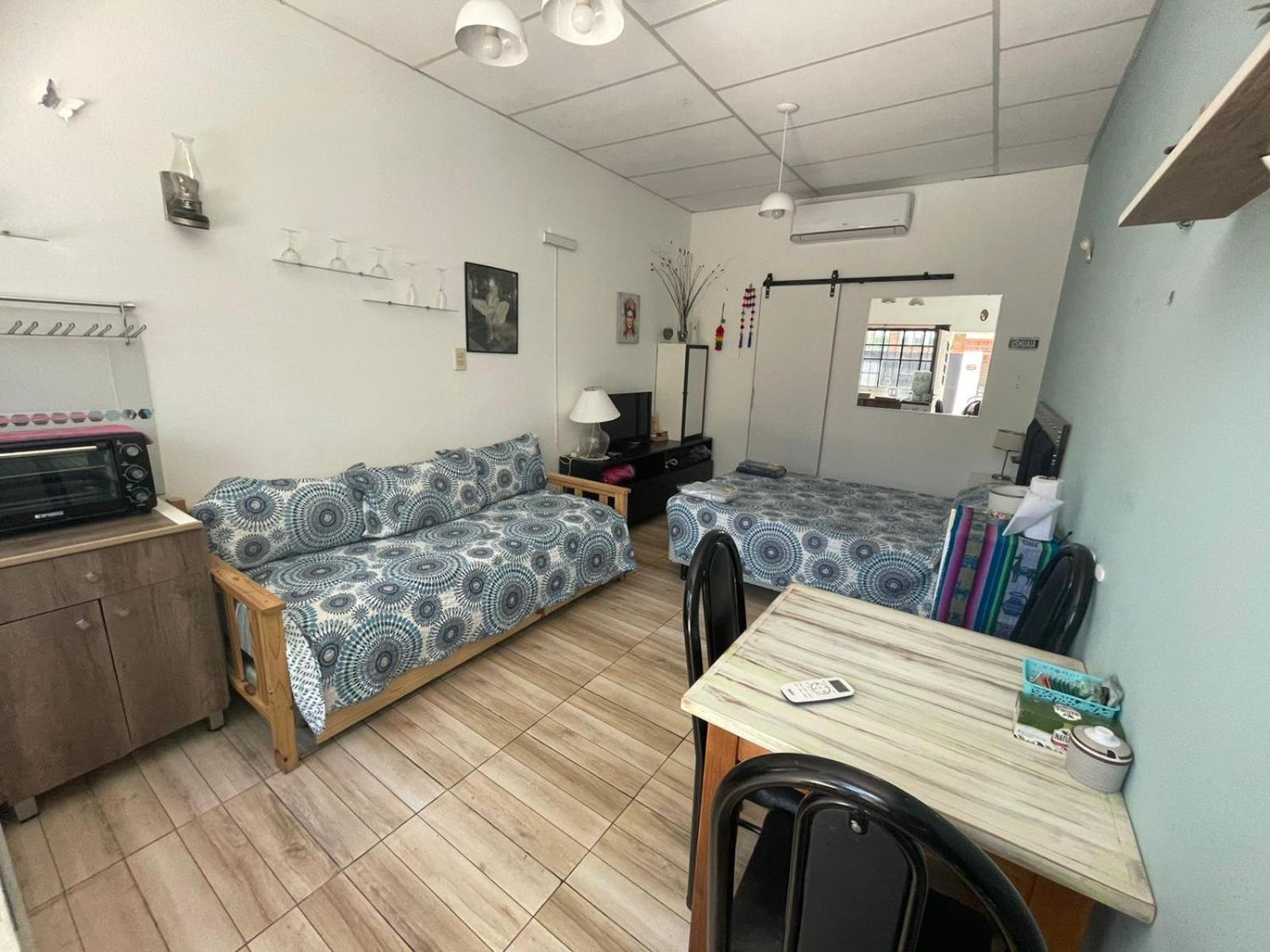 Ezeiza 1 Nuestro Lugar A 15 Minutos Del Aeropuerto Tranfer Opcional Desde Y Al Aeropuerto De Ezeiza Las 24 Horas Pet Friendly Dış mekan fotoğraf