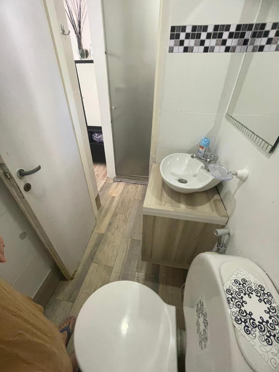Ezeiza 1 Nuestro Lugar A 15 Minutos Del Aeropuerto Tranfer Opcional Desde Y Al Aeropuerto De Ezeiza Las 24 Horas Pet Friendly Dış mekan fotoğraf