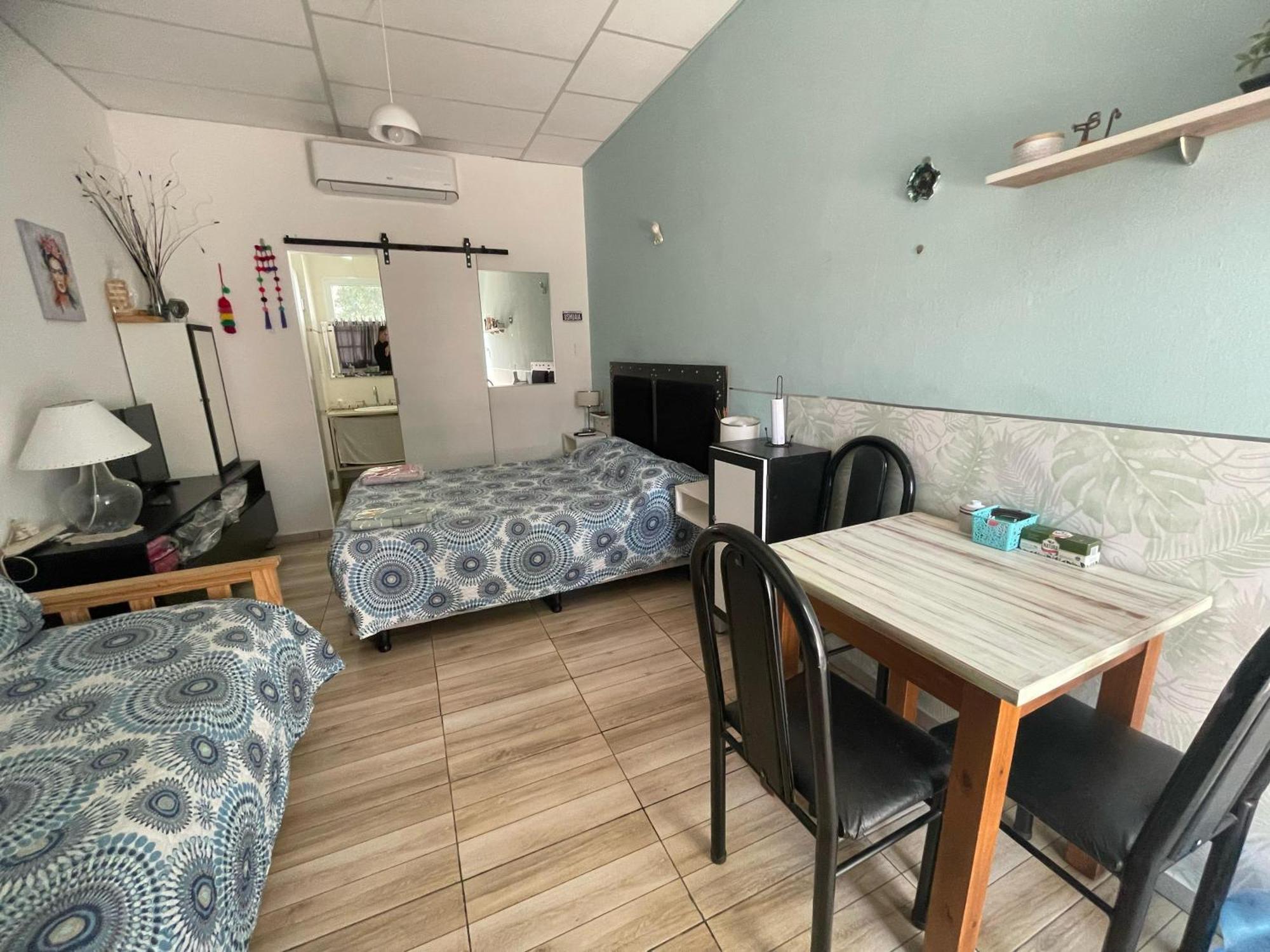 Ezeiza 1 Nuestro Lugar A 15 Minutos Del Aeropuerto Tranfer Opcional Desde Y Al Aeropuerto De Ezeiza Las 24 Horas Pet Friendly Dış mekan fotoğraf